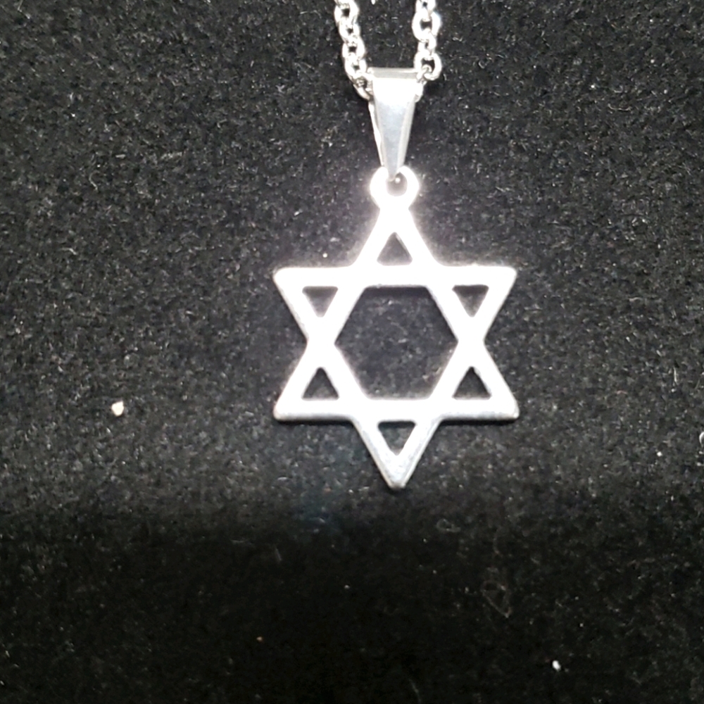💋2/$12💋 Star of David Pendant w/chain